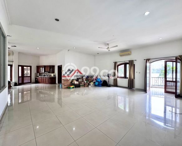 Dijual Rumah Luas Megah Dengan View Cantik di Pondok Indah, Jakarta Selatan Dijual Rumah Luas Megah Dengan View Cantik di Pondok Indah, Jakarta Selatan