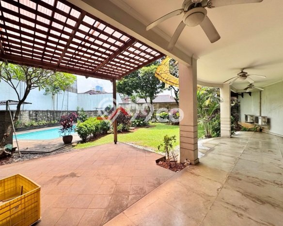 Dijual Rumah Luas Megah Dengan View Cantik di Pondok Indah, Jakarta Selatan Dijual Rumah Luas Megah Dengan View Cantik di Pondok Indah, Jakarta Selatan