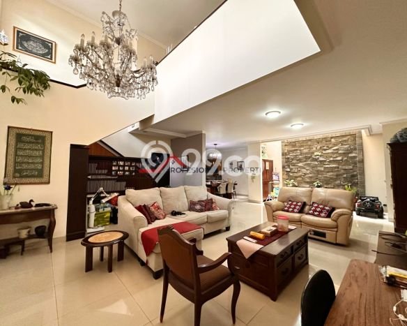 Rumah Elit LB 300m2 Siap Huni Desain Elegan di Lebak Bulus, Jakarta Selatan Rumah Elit LB 300m2 Siap Huni Desain Elegan di Lebak Bulus, Jakarta Selatan