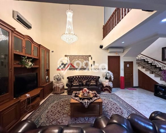 Rumah Mewah Akses Strategis di Jakarta Selatan Unfurnished Rumah Mewah Akses Strategis di Jakarta Selatan Unfurnished