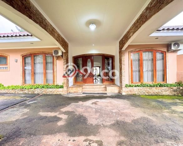 Disewakan! Rumah 3 Kamar Tidur &
2 Kamar Mandi di Ampera, Jakarta Selatan Disewakan! Rumah 3 Kamar Tidur &
2 Kamar Mandi di Ampera, Jakarta Selatan