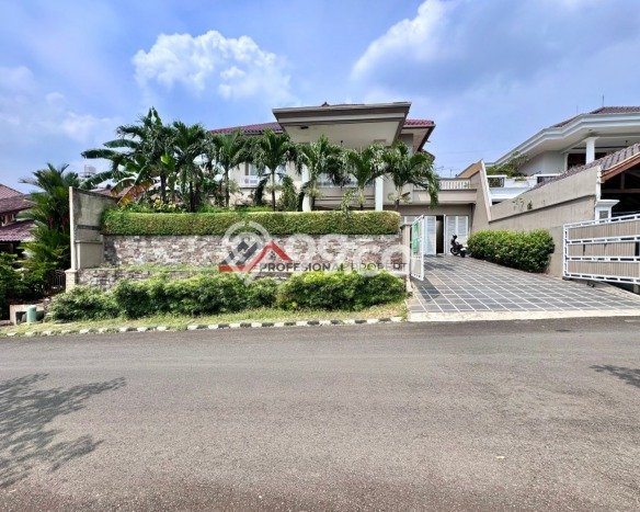 Hunian Mewah LB 940m2 Siap Huni Desain Elegan di Cinere, Jakarta Selatan Hunian Mewah LB 940m2 Siap Huni Desain Elegan di Cinere, Jakarta Selatan