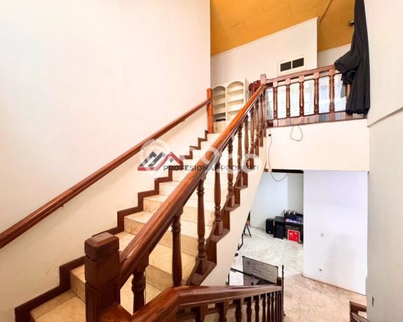 Rumah Luxury Modern Siap Huni di Pondok Indah Jakarta Selatan Rumah Luxury Modern Siap Huni di Pondok Indah Jakarta Selatan
