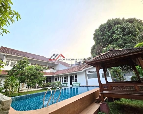 Hunian Mewah Siap Huni LT 1420m2 di Cilandak, Jakarta Selatan Hunian Mewah Siap Huni LT 1420m2 di Cilandak, Jakarta Selatan