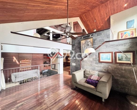 Rumah Mewah LB 650m2 Siap Huni Desain Elegan di Cirendeu, Jakarta Selatan Rumah Mewah LB 650m2 Siap Huni Desain Elegan di Cirendeu, Jakarta Selatan