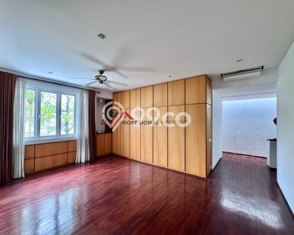 Rumah Elit LB 650m2 Siap Huni Desain Elegan di Depok I, Depok Rumah Elit LB 650m2 Siap Huni Desain Elegan di Depok I, Depok