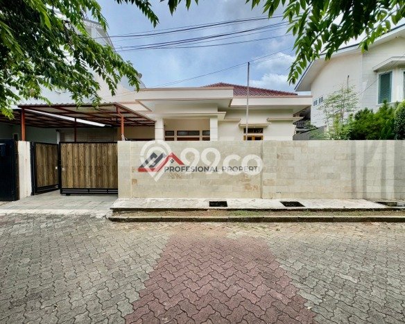 Dijual Rumah Luas Megah Dengan View Eksklusif di Pejaten, Jakarta Selatan Dijual Rumah Luas Megah Dengan View Eksklusif di Pejaten, Jakarta Selatan