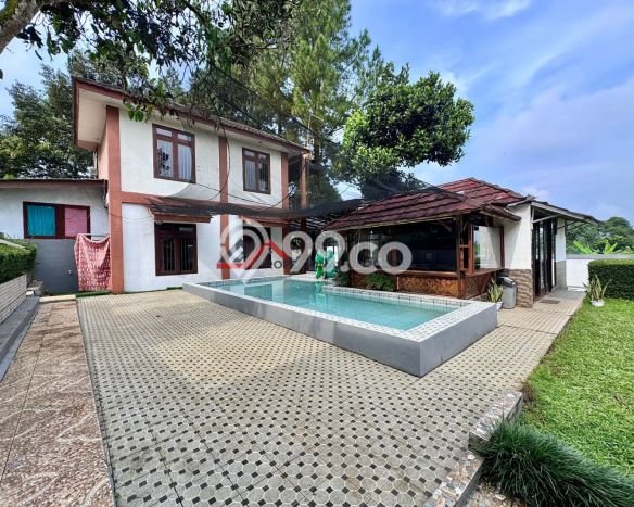 PELUANG INVESTASI! Vila Kawasan , Area 1850m2m², Hasil Menjanjikan PELUANG INVESTASI! Vila Kawasan , Area 1850m2m², Hasil Menjanjikan
