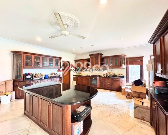 Dijual Rumah Luas Megah Dengan View Cantik di Pondok Indah, Jakarta Selatan Dijual Rumah Luas Megah Dengan View Cantik di Pondok Indah, Jakarta Selatan