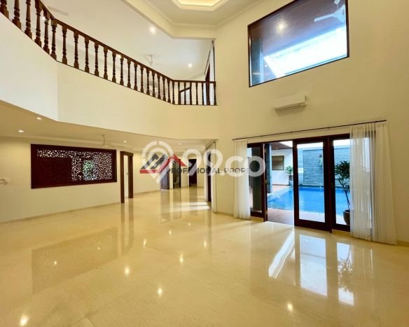 Ready to Use! Luxury House LT 650m2 Desain Modern di Lebak Bulus Ready to Use! Luxury House LT 650m2 Desain Modern di Lebak Bulus