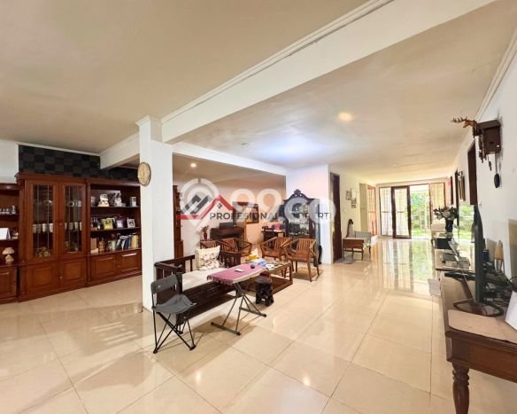 Hunian Elit LB 450m2 Siap Pakai Desain Elegan di Lebak Bulus, Jakarta Selatan Hunian Elit LB 450m2 Siap Pakai Desain Elegan di Lebak Bulus, Jakarta Selatan