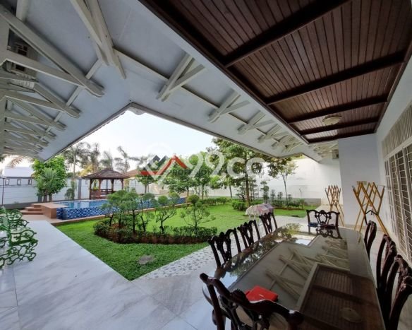 Hunian Mewah Siap Huni LT 1420m2 di Cilandak, Jakarta Selatan Hunian Mewah Siap Huni LT 1420m2 di Cilandak, Jakarta Selatan
