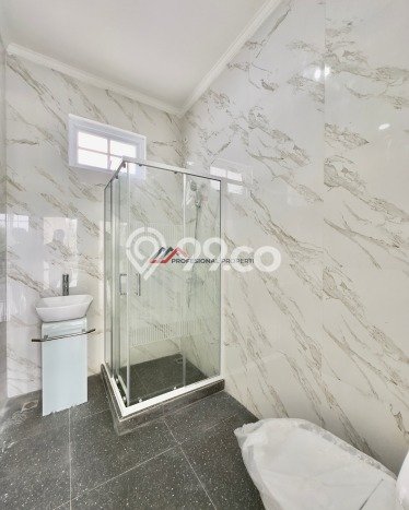 Rumah Elit Modern Tanpa Renovasi di Rempoa Tangerang Rumah Elit Modern Tanpa Renovasi di Rempoa Tangerang