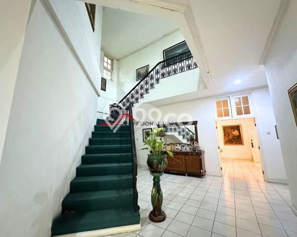 Siap Huni Rumah Mewah 7 Kamar di Cilandak Dekat ke Mana Pun Siap Huni Rumah Mewah 7 Kamar di Cilandak Dekat ke Mana Pun