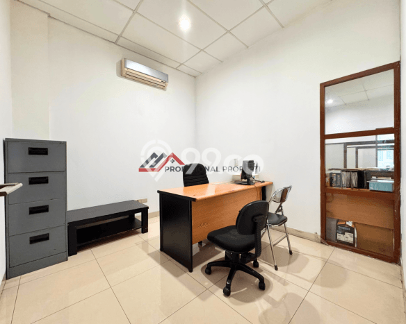 Ruko Dijual di Jakarta Selatan LT 67m2 & LB 294m2 Lokasi Terbaik! Ruko Dijual di Jakarta Selatan LT 67m2 & LB 294m2 Lokasi Terbaik!