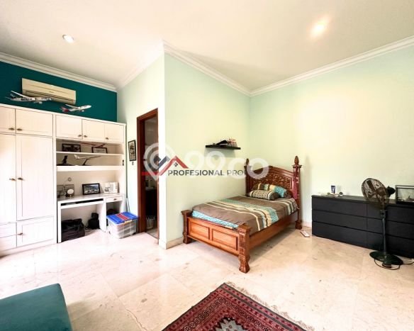 Siap Huni Rumah Mewah 5 Kamar di Cilandak Dekat ke Mana Saja Siap Huni Rumah Mewah 5 Kamar di Cilandak Dekat ke Mana Saja