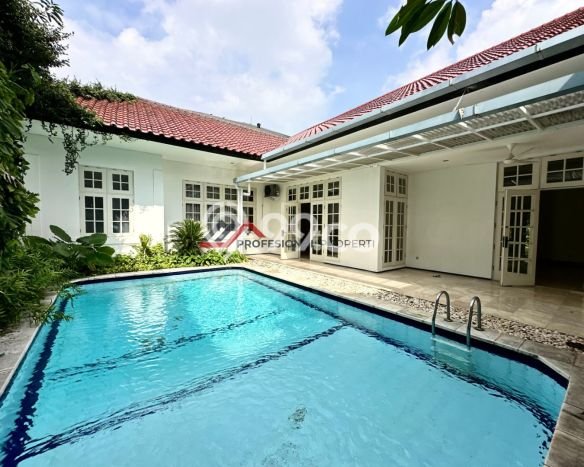 Dijual Rumah Premium dengan Fasilitas Sekitar Lengkap di Kebayoran Baru, Jakarta Selatan Dijual Rumah Premium dengan Fasilitas Sekitar Lengkap di Kebayoran Baru, Jakarta Selatan