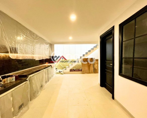 Jual Rumah Luas Elegan Dengan View Eksklusif di Cipete, Jakarta Selatan Jual Rumah Luas Elegan Dengan View Eksklusif di Cipete, Jakarta Selatan
