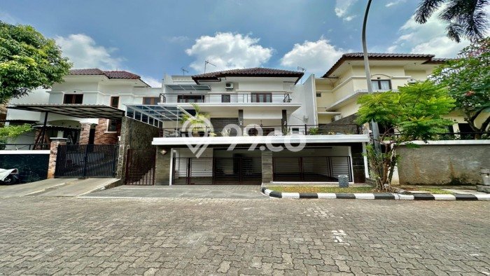Best Deal Hunian Premium Ideal dan Luas di Ciputat, Tangerang Selatan Best Deal Hunian Premium Ideal dan Luas di Ciputat, Tangerang Selatan