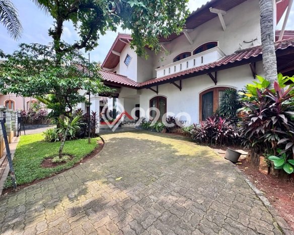 Dijual Rumah Luas Megah Dengan View Cantik di Pondok Indah, Jakarta Selatan Dijual Rumah Luas Megah Dengan View Cantik di Pondok Indah, Jakarta Selatan