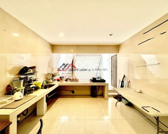 Dijual Rumah Premium dengan Fasilitas Sekitar Komplit di Kebayoran Baru, Jakarta Selatan Dijual Rumah Premium dengan Fasilitas Sekitar Komplit di Kebayoran Baru, Jakarta Selatan