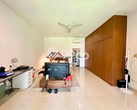 Disewakan! Rumah 5 Kamar Tidur &
3 Kamar Mandi di Pejaten, Jakarta Selatan Disewakan! Rumah 5 Kamar Tidur &
3 Kamar Mandi di Pejaten, Jakarta Selatan