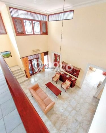 Siap Huni Hunian Elit 7 Kamar di Kebayoran Baru Dekat ke Mana Saja Siap Huni Hunian Elit 7 Kamar di Kebayoran Baru Dekat ke Mana Saja