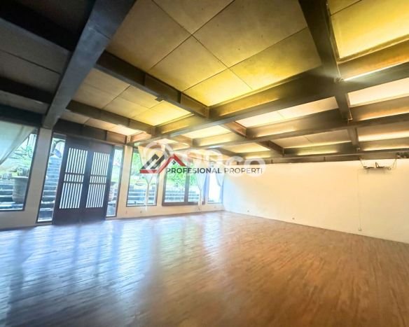 Ready to Use! Premium House LT 1344m2 Desain Elegan di Kemang Ready to Use! Premium House LT 1344m2 Desain Elegan di Kemang