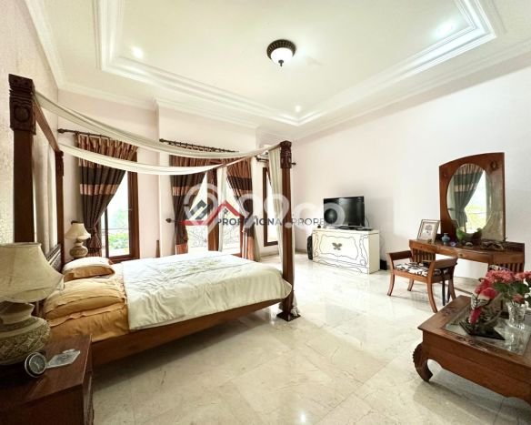 Siap Huni Rumah Mewah 5 Kamar di Cilandak Dekat ke Mana Saja Siap Huni Rumah Mewah 5 Kamar di Cilandak Dekat ke Mana Saja