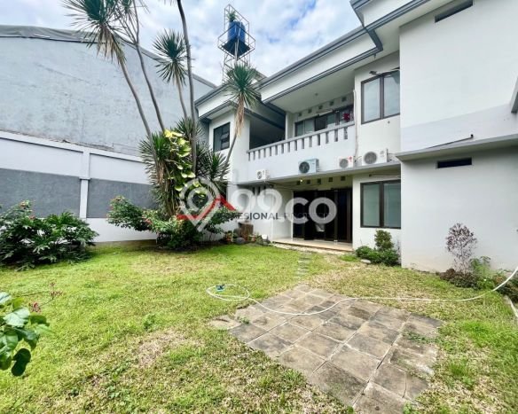 Rumah Elit Modern Tanpa Renovasi di Cipete Jakarta Selatan Rumah Elit Modern Tanpa Renovasi di Cipete Jakarta Selatan