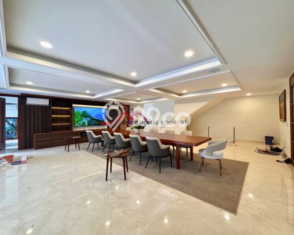 Rumah Luxury Modern Tanpa Renovasi di Kemang Jakarta Selatan Rumah Luxury Modern Tanpa Renovasi di Kemang Jakarta Selatan