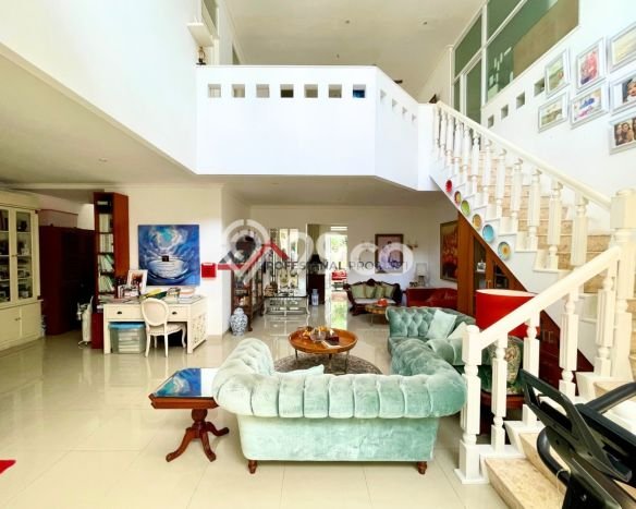 Hunian Elit LB 300m2 Siap Pakai Desain Elegan di Tanjung Barat, Jakarta Selatan Hunian Elit LB 300m2 Siap Pakai Desain Elegan di Tanjung Barat, Jakarta Selatan