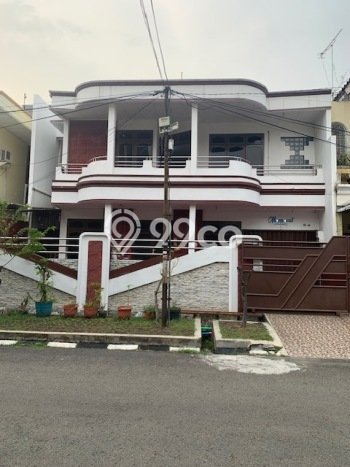 Rumah Luxury Modern Tanpa Renovasi di Puri Indah Jakarta Barat Rumah Luxury Modern Tanpa Renovasi di Puri Indah Jakarta Barat