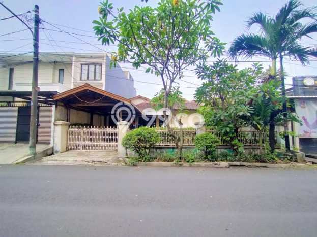 Rumah Luxury Modern Siap Huni di Taman Meruya Jakarta Barat Rumah Luxury Modern Siap Huni di Taman Meruya Jakarta Barat