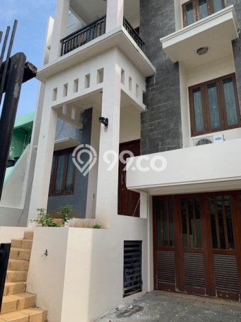 Disewakan! Rumah 4 Kamar Tidur &
3 Kamar Mandi di Kembangan Baru, Jakarta Barat Disewakan! Rumah 4 Kamar Tidur &
3 Kamar Mandi di Kembangan Baru, Jakarta Barat
