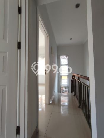 Jarang Ada! Rumah Sewa 3 Kamar Bagus Siap Huni Gading Serpong Jarang Ada! Rumah Sewa 3 Kamar Bagus Siap Huni Gading Serpong