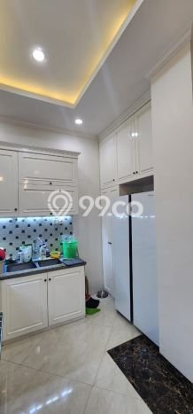 Disewakan! Rumah 3 Kamar Tidur &
3 Kamar Mandi di Gading Serpong, Tangerang Disewakan! Rumah 3 Kamar Tidur &
3 Kamar Mandi di Gading Serpong, Tangerang