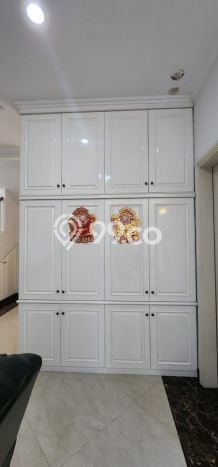 Disewakan! Rumah 3 Kamar Tidur &
3 Kamar Mandi di Gading Serpong, Tangerang Disewakan! Rumah 3 Kamar Tidur &
3 Kamar Mandi di Gading Serpong, Tangerang