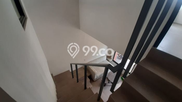 Sewa Rumah Murah di BSD City Tangerang dengan 3 KT Sewa Rumah Murah di BSD City Tangerang dengan 3 KT