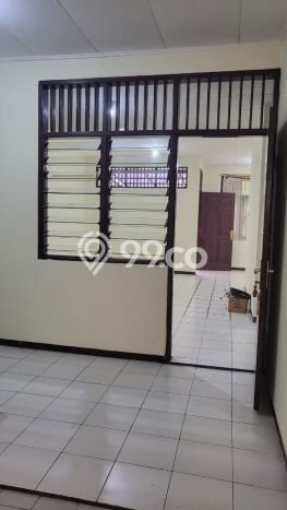Disewakan! Rumah 3 Kamar Tidur &
2 Kamar Mandi di Gading Serpong, Tangerang Disewakan! Rumah 3 Kamar Tidur &
2 Kamar Mandi di Gading Serpong, Tangerang