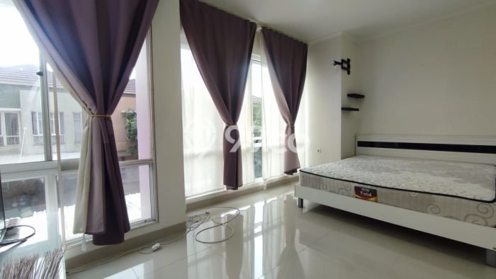 Rumah Luas Asri 2 KT Siap Huni di Gading Serpong Tangerang Rumah Luas Asri 2 KT Siap Huni di Gading Serpong Tangerang