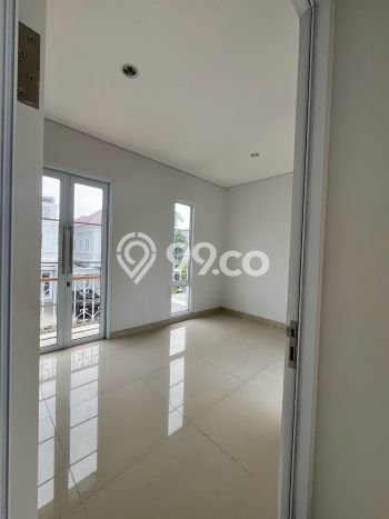 Disewakan Segera Rumah Kondisi Baik di Area Pagedangan, Tangerang Disewakan Segera Rumah Kondisi Baik di Area Pagedangan, Tangerang