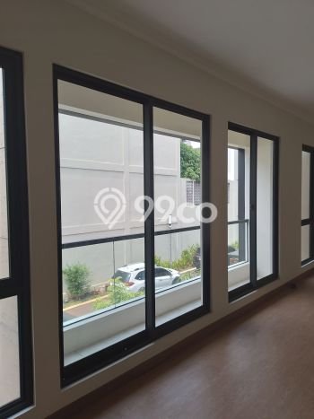 Disewakan Rumah Harga Terjangkau di Gading Serpong Tangerang dengan 3 KT Disewakan Rumah Harga Terjangkau di Gading Serpong Tangerang dengan 3 KT