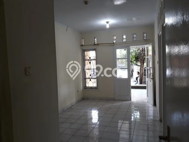 Disewakan Cepat Rumah Kondisi Baik di Kawasan Karawang Barat, Karawang Disewakan Cepat Rumah Kondisi Baik di Kawasan Karawang Barat, Karawang