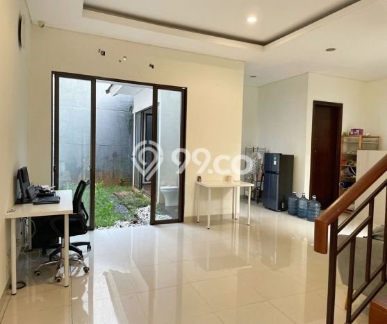 Rumah Elit Modern Tanpa Renovasi di BSD City Tangerang Rumah Elit Modern Tanpa Renovasi di BSD City Tangerang