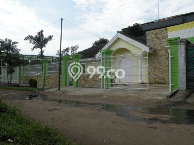 Rumah Elit Modern Tanpa Renovasi di Pajajaran Bogor Rumah Elit Modern Tanpa Renovasi di Pajajaran Bogor