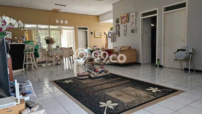 Rumah Mewah LB 200m2 Siap Pakai Desain Elegan di Tegallega, Bogor Rumah Mewah LB 200m2 Siap Pakai Desain Elegan di Tegallega, Bogor