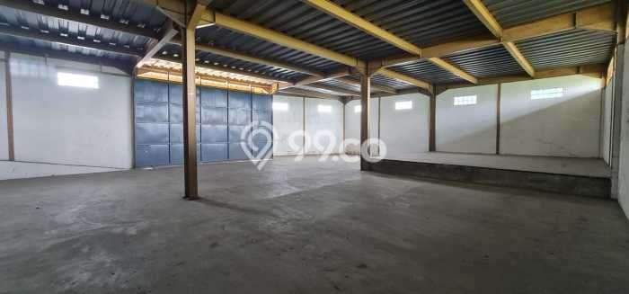 Unit Gudang Paling Strategis di Citeureup Bogor dengan LB 2300m2 Unit Gudang Paling Strategis di Citeureup Bogor dengan LB 2300m2