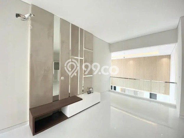 Jual Rumah Luas Megah Dengan View Eksklusif di Citraland, Surabaya Jual Rumah Luas Megah Dengan View Eksklusif di Citraland, Surabaya