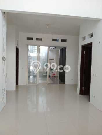 For Sale Rumah 3 Kamar Lokasi Strategis Bagus dan Strategis di Buduran For Sale Rumah 3 Kamar Lokasi Strategis Bagus dan Strategis di Buduran